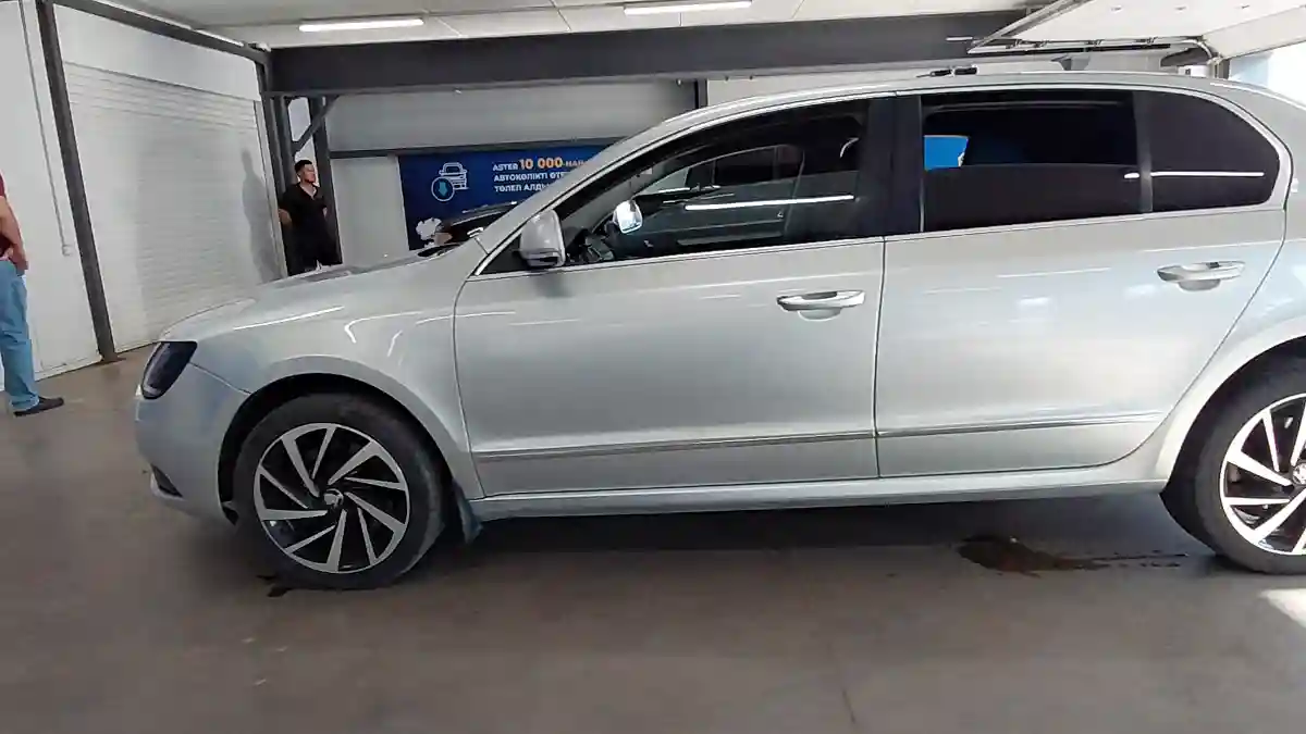 Skoda Superb 2014 года за 6 000 000 тг. в Астана
