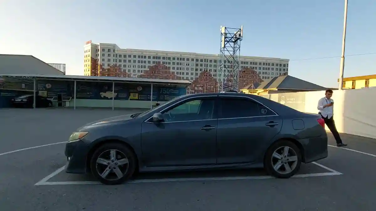 Toyota Camry 2012 года за 8 500 000 тг. в Шымкент