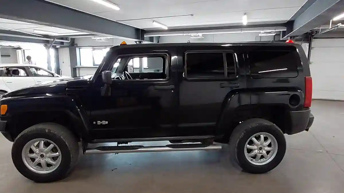 Hummer H3 2006 года за 7 800 000 тг. в Астана