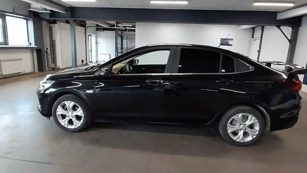 Chevrolet Onix 2024 года за 6 000 000 тг. в Астана