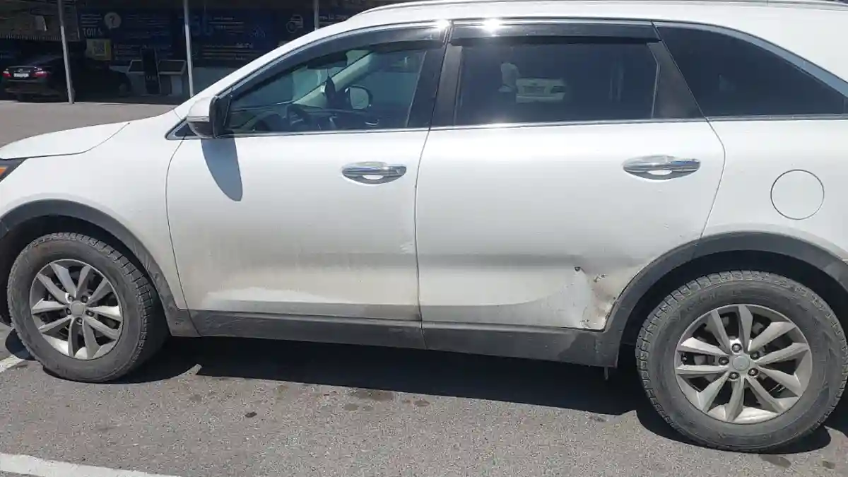 Kia Sorento 2017 года за 9 500 000 тг. в Шымкент