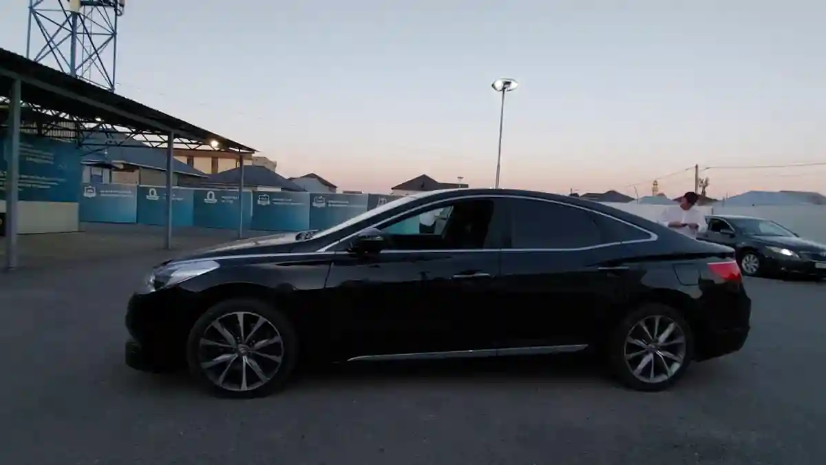 Hyundai Grandeur 2015 года за 8 500 000 тг. в Шымкент