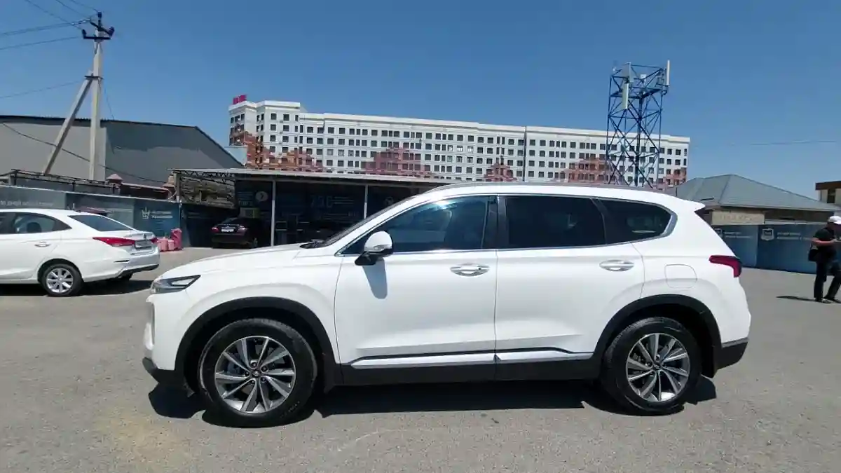 Hyundai Santa Fe 2019 года за 11 200 000 тг. в Шымкент