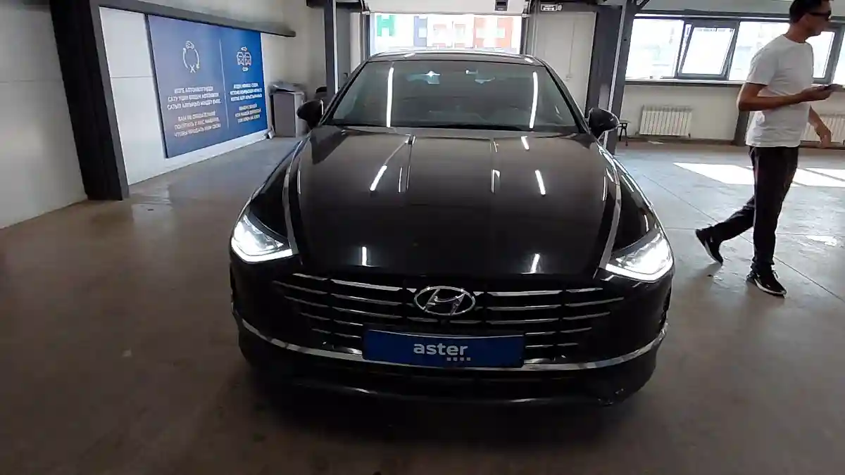 Hyundai Sonata 2020 года за 9 500 000 тг. в Астана
