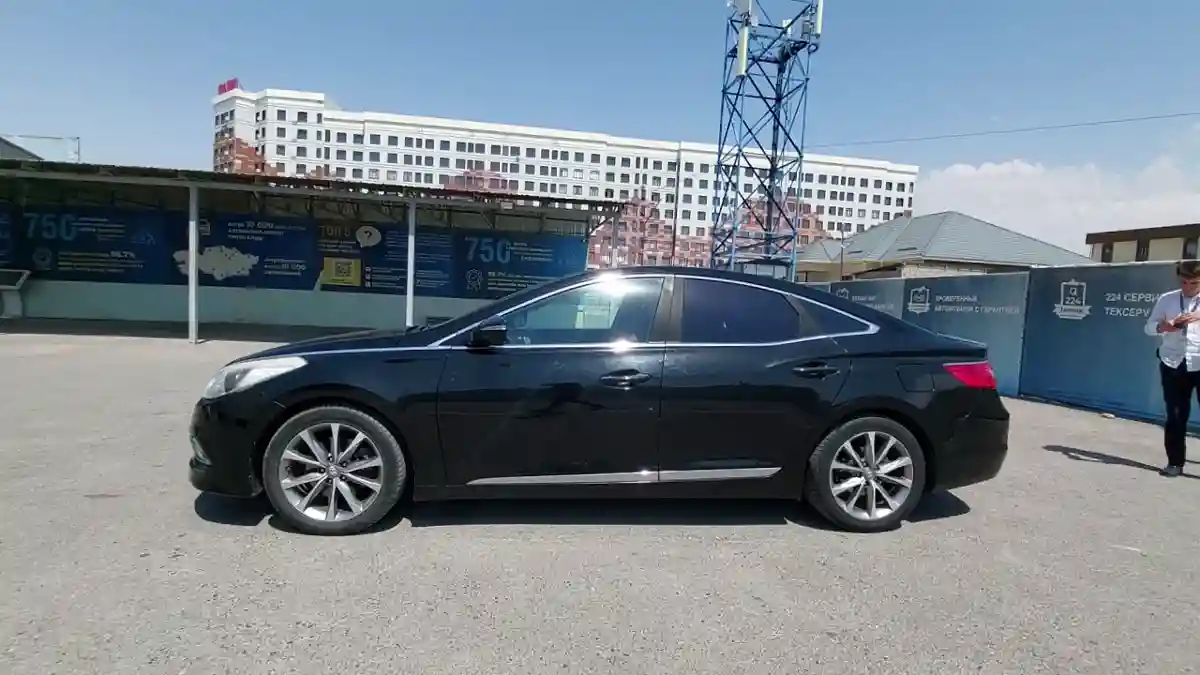 Hyundai Grandeur 2015 года за 8 200 000 тг. в Астана