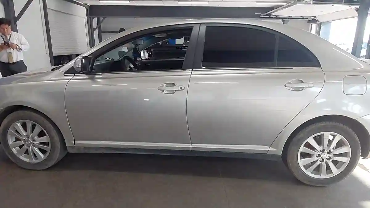 Toyota Avensis 2006 года за 3 500 000 тг. в Астана