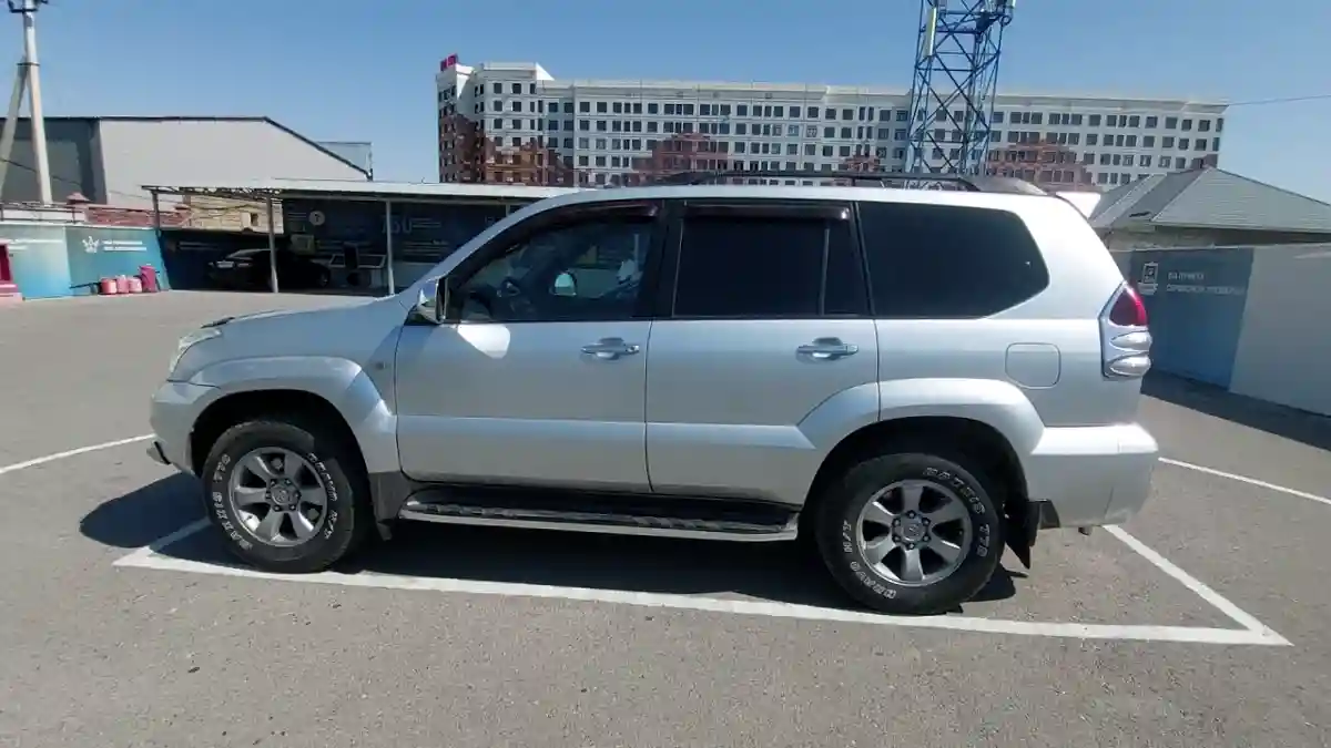 Toyota Land Cruiser Prado 2005 года за 10 000 000 тг. в Шымкент