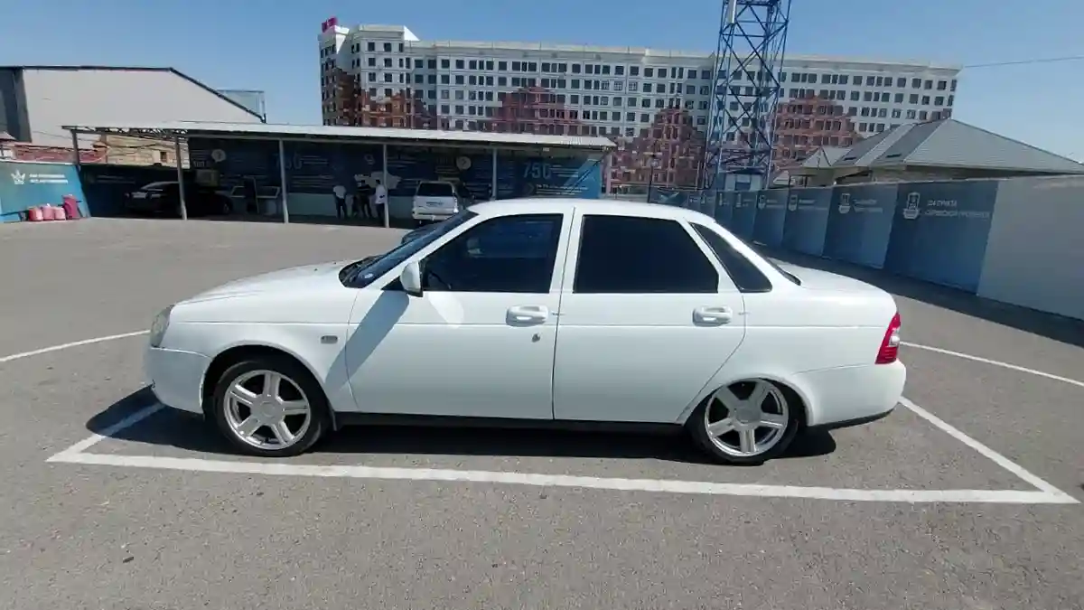 LADA (ВАЗ) Priora 2014 года за 3 500 000 тг. в Шымкент