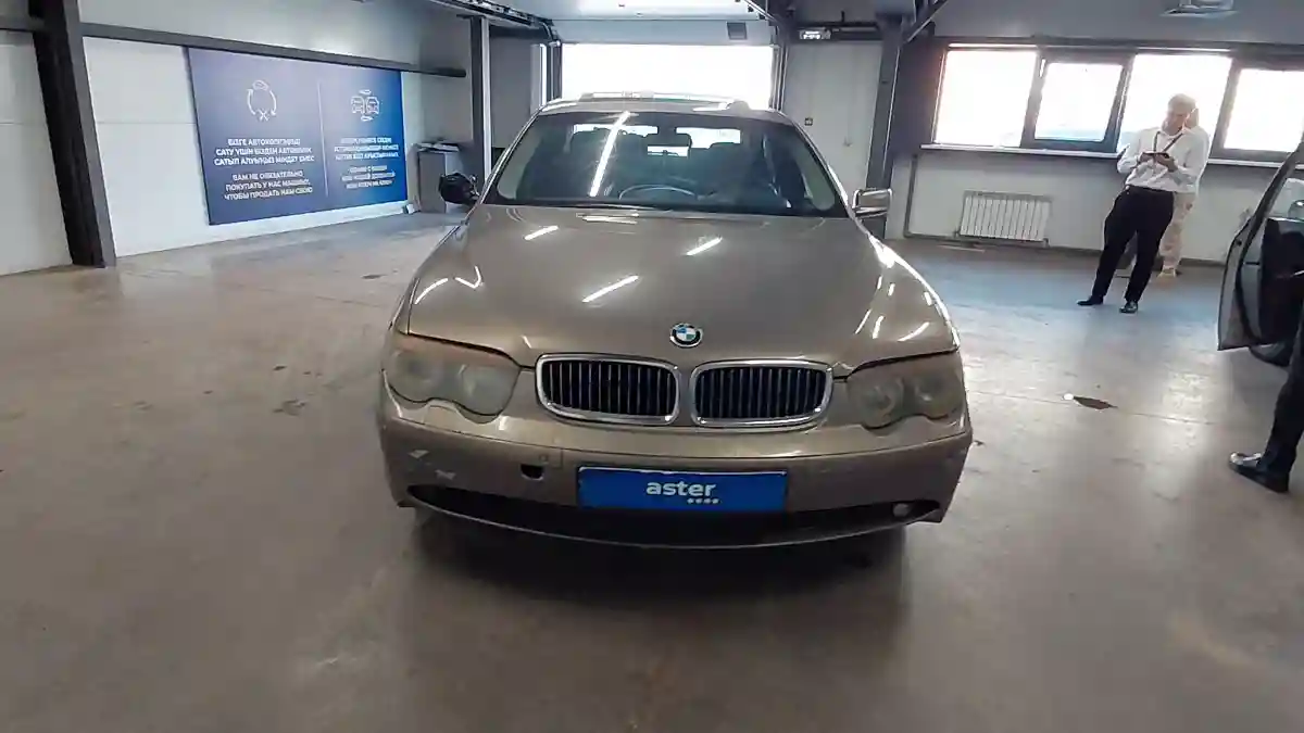 BMW 7 серии 2002 года за 3 000 000 тг. в Астана