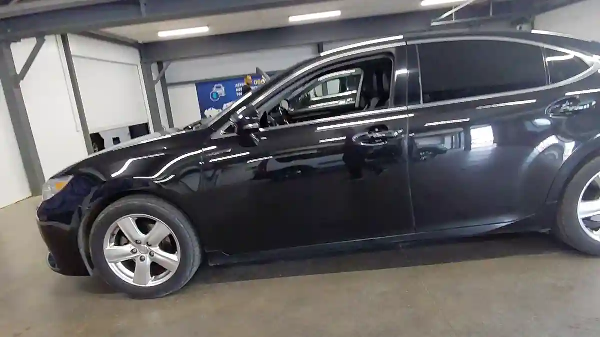 Lexus ES 2012 года за 13 000 000 тг. в Астана
