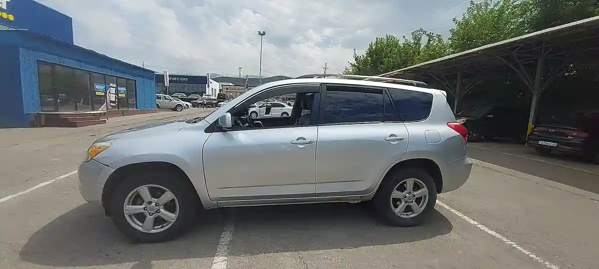 Toyota RAV4 2006 года за 7 000 000 тг. в Алматы