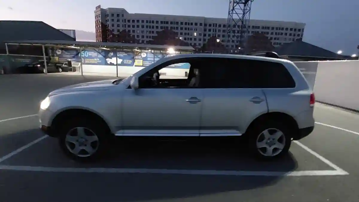 Volkswagen Touareg 2004 года за 4 500 000 тг. в Шымкент