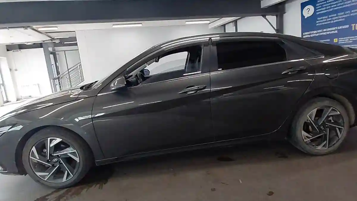 Hyundai Elantra 2023 года за 8 000 000 тг. в Астана