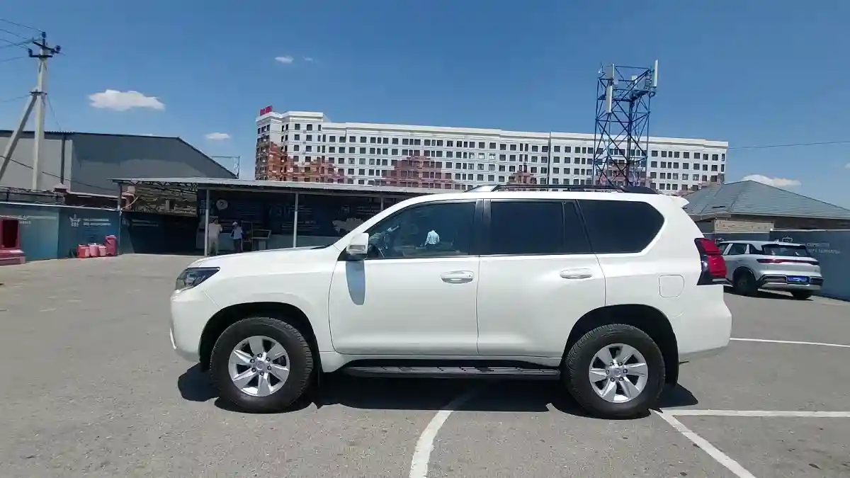 Toyota Land Cruiser Prado 2014 года за 16 500 000 тг. в Шымкент