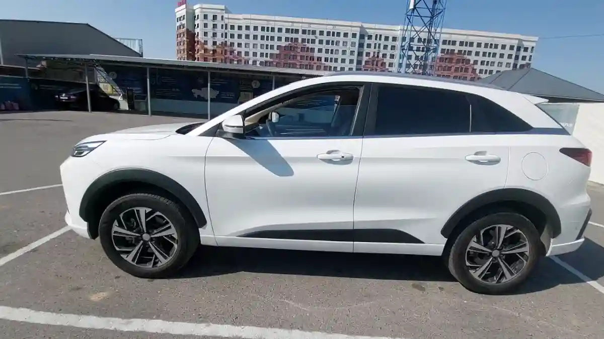 JAC JS6 2023 года за 8 000 000 тг. в Шымкент