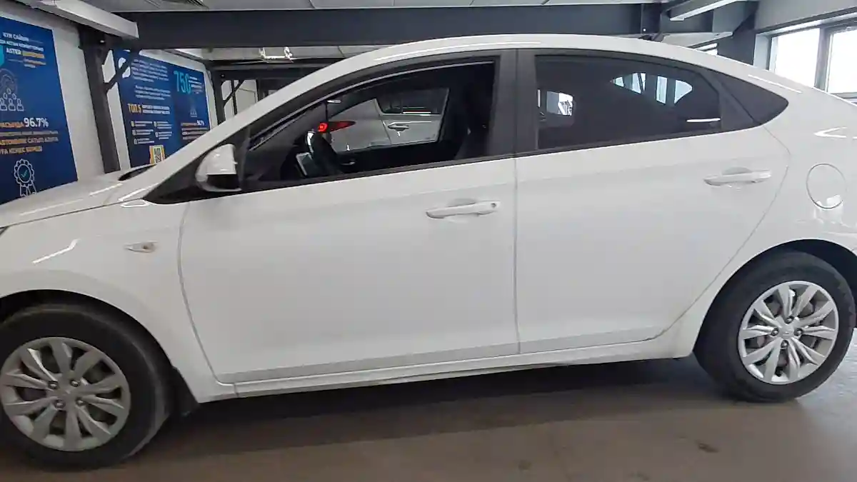 Hyundai Accent 2021 года за 7 800 000 тг. в Астана