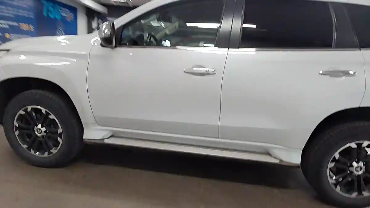 Mitsubishi Pajero Sport 2020 года за 15 000 000 тг. в Астана