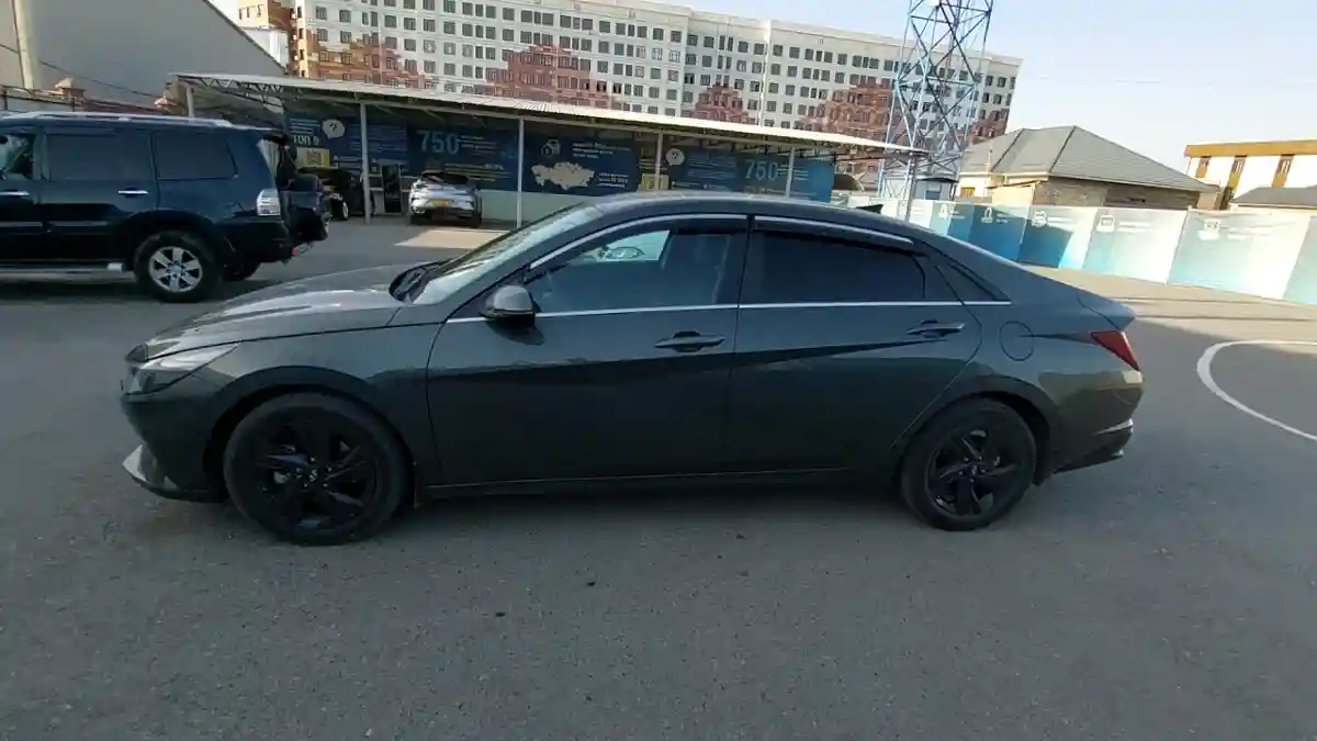 Hyundai Elantra 2021 года за 8 000 000 тг. в Шымкент