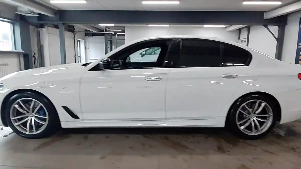 BMW 5 серии 2017 года за 20 500 000 тг. в Астана