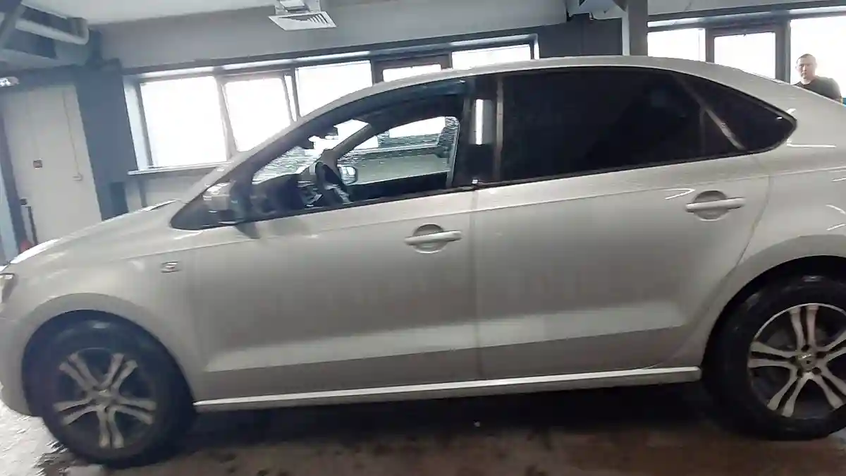 Volkswagen Polo 2012 года за 4 000 000 тг. в Астана