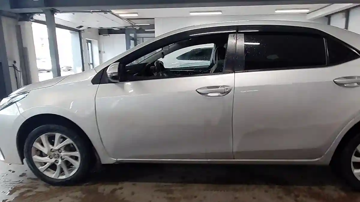 Toyota Corolla 2017 года за 6 000 000 тг. в Астана