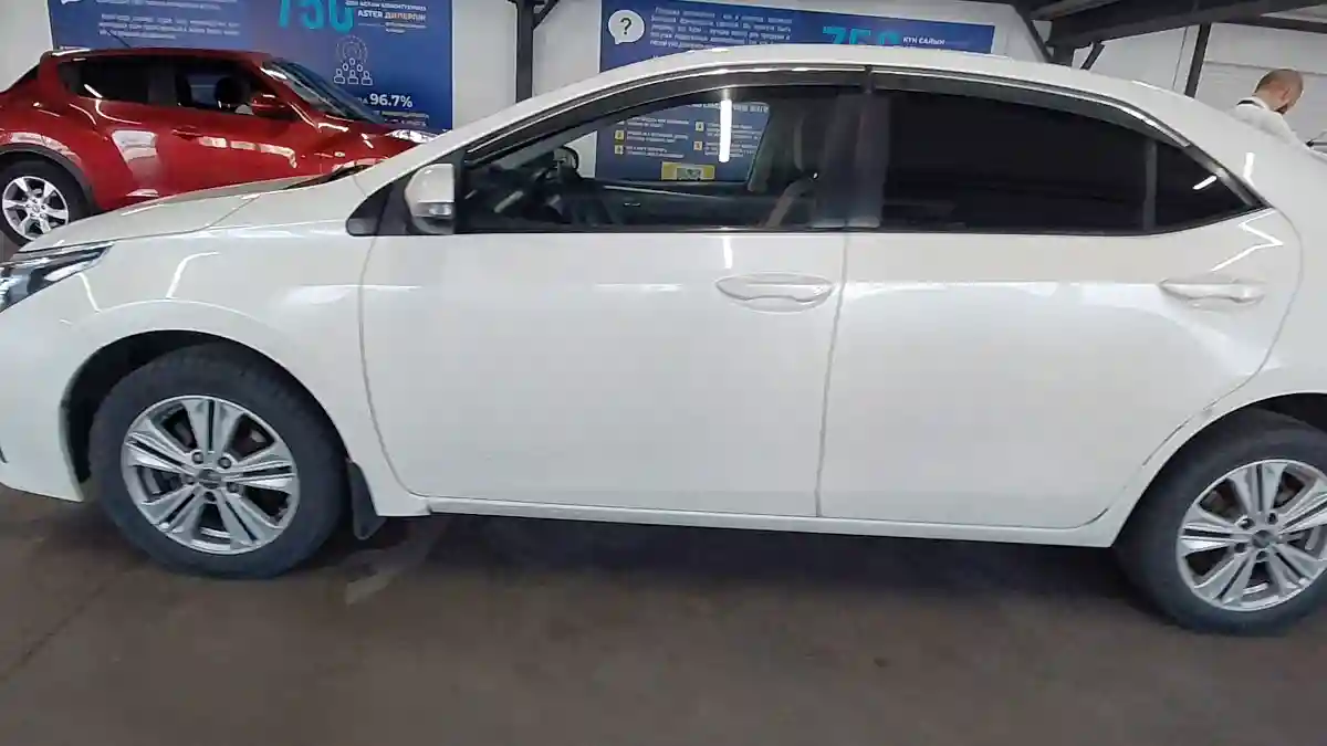 Toyota Corolla 2013 года за 6 000 000 тг. в Астана