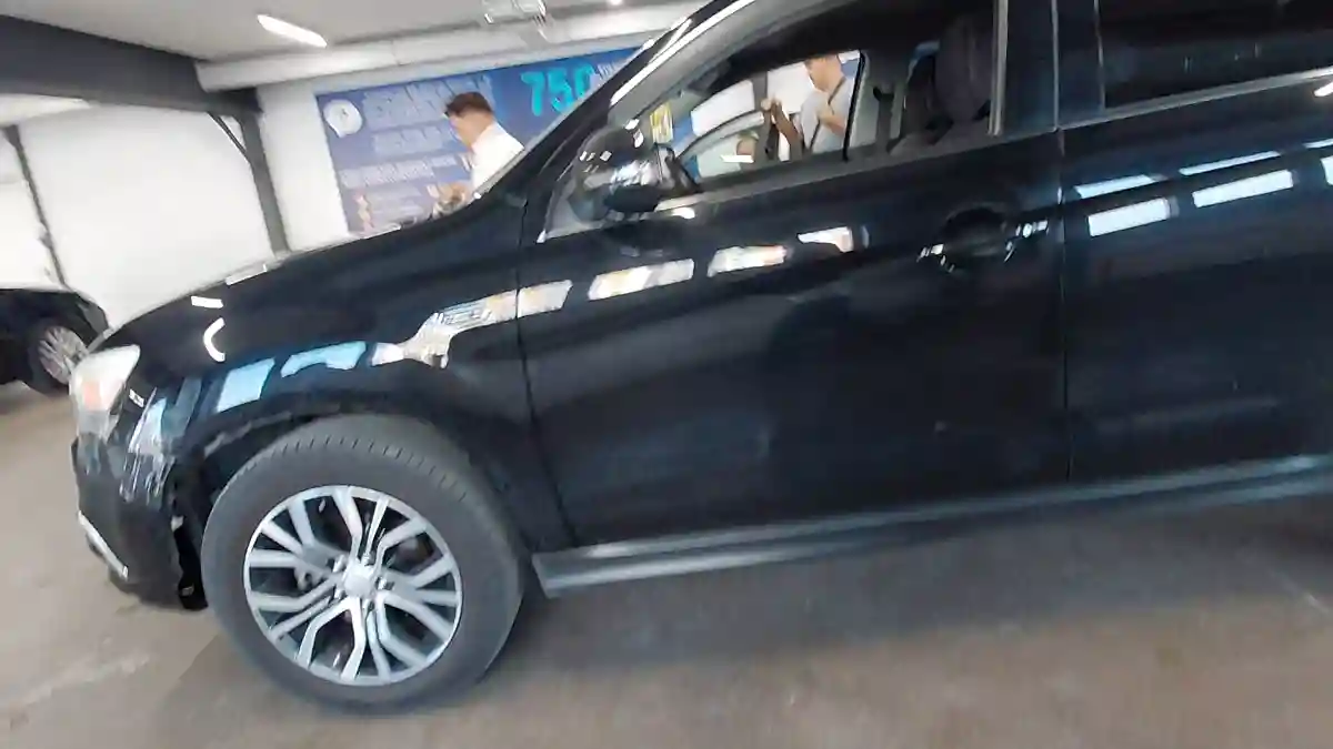 Mitsubishi Outlander Sport 2018 года за 7 000 000 тг. в Астана