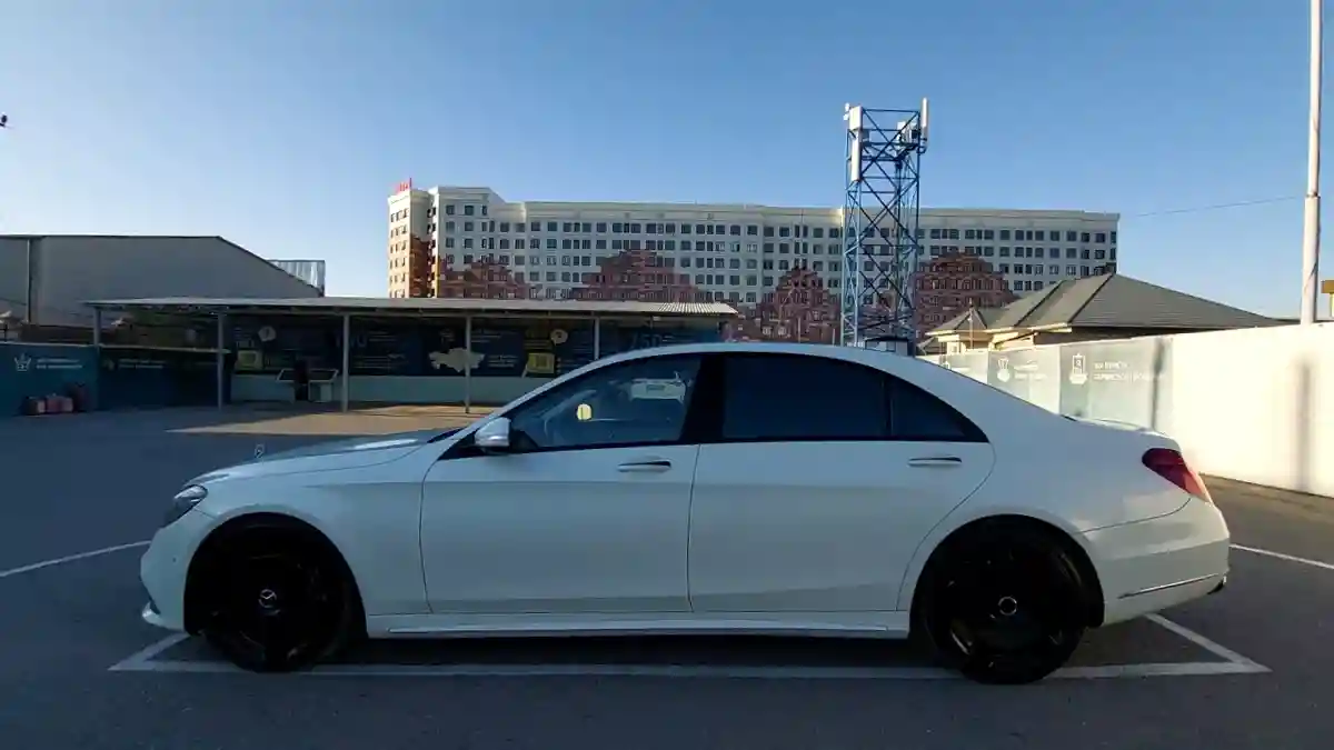 Mercedes-Benz S-Класс 2015 года за 30 000 000 тг. в Шымкент
