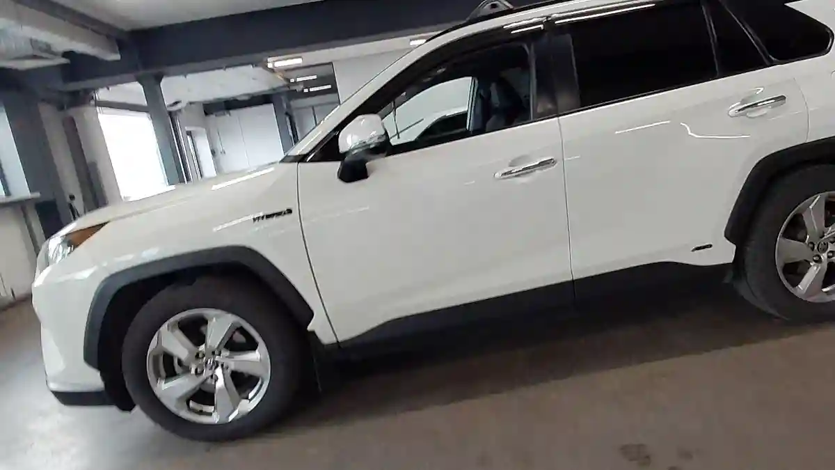 Toyota RAV4 2022 года за 12 500 000 тг. в Астана