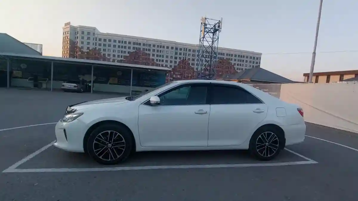 Toyota Camry 2014 года за 11 200 000 тг. в Шымкент