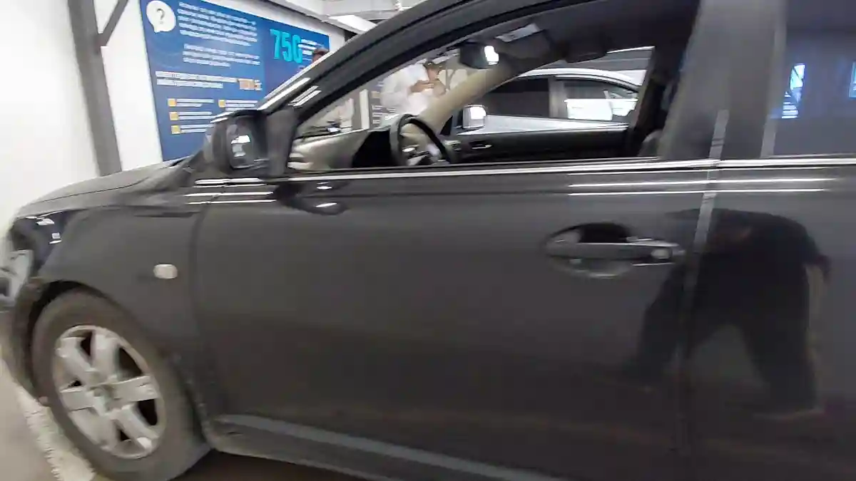 Toyota Avensis 2004 года за 2 500 000 тг. в Астана