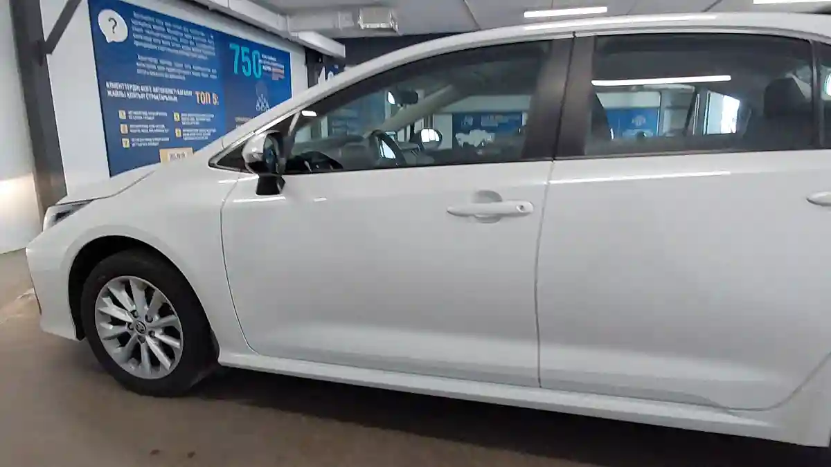 Toyota Corolla 2022 года за 9 900 000 тг. в Астана