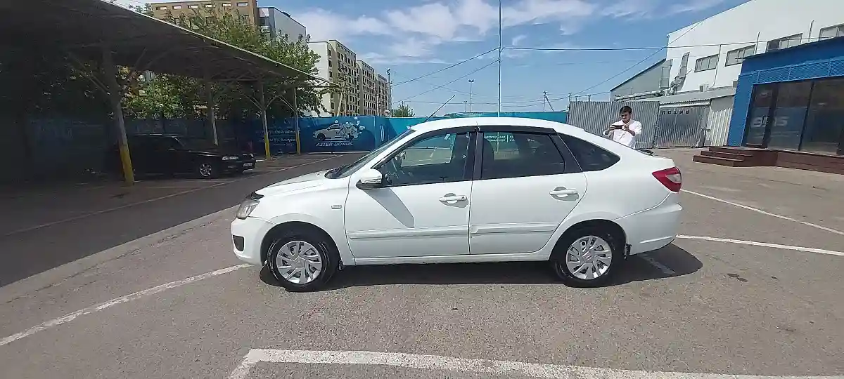 LADA (ВАЗ) Granta 2014 года за 2 000 000 тг. в Алматы