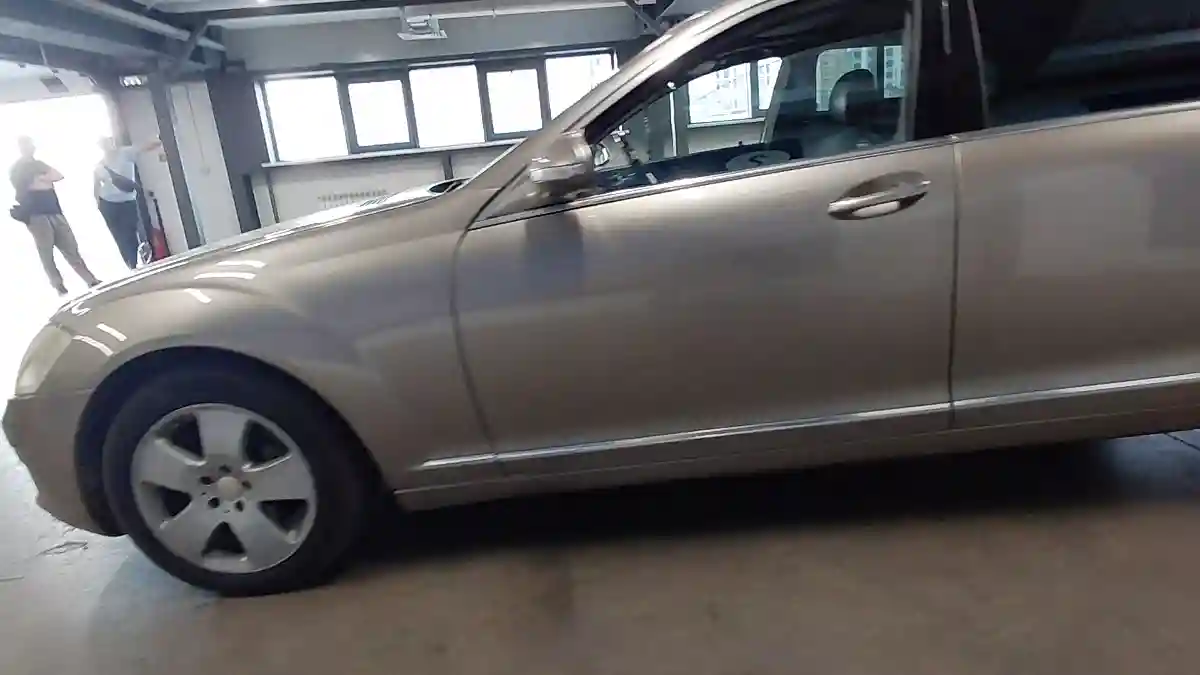 Mercedes-Benz S-Класс 2005 года за 6 000 000 тг. в Астана