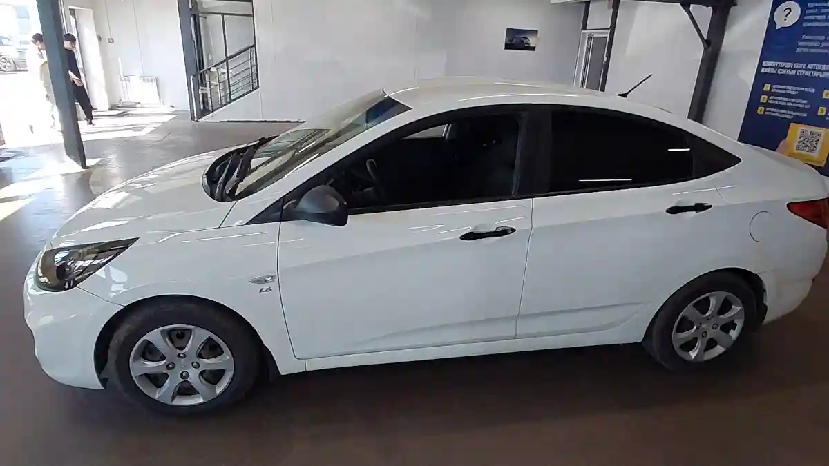 Hyundai Accent 2013 года за 3 500 000 тг. в Астана