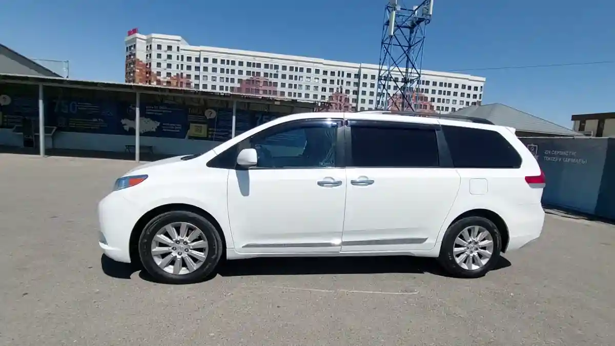 Toyota Sienna 2011 года за 9 500 000 тг. в Шымкент