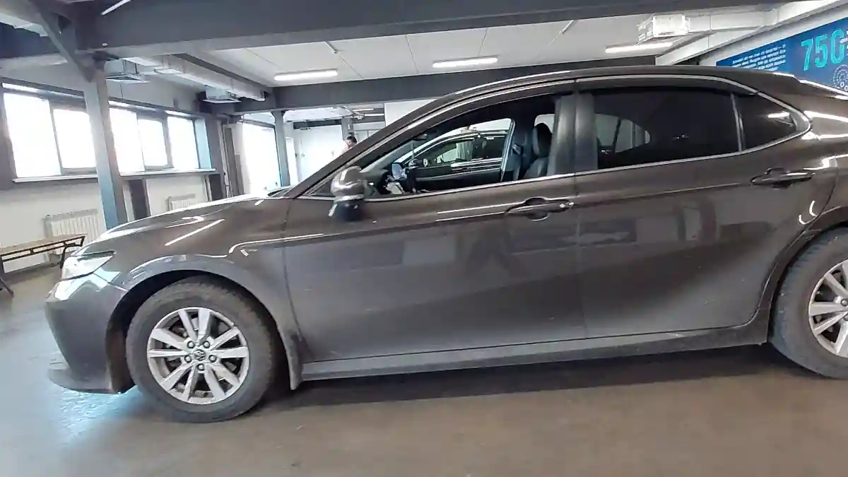 Toyota Camry 2019 года за 13 000 000 тг. в Астана