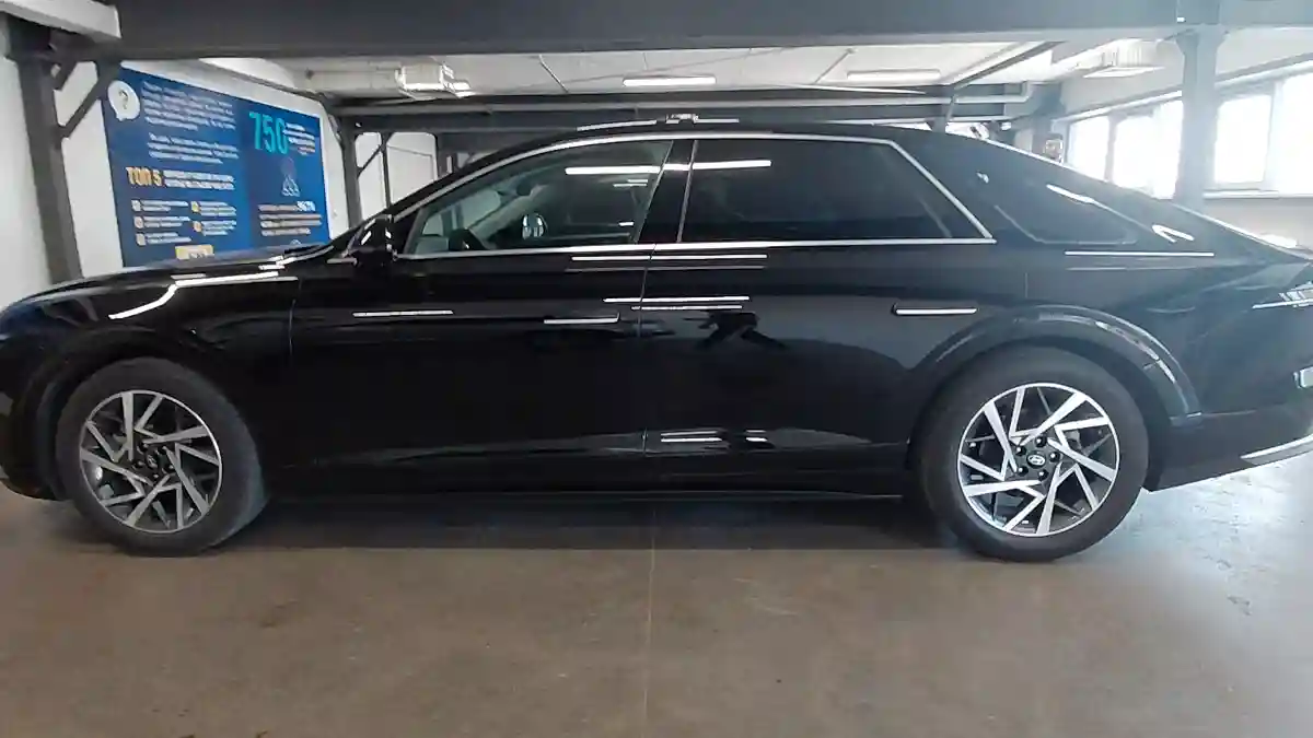Hyundai Grandeur 2023 года за 22 000 000 тг. в Астана