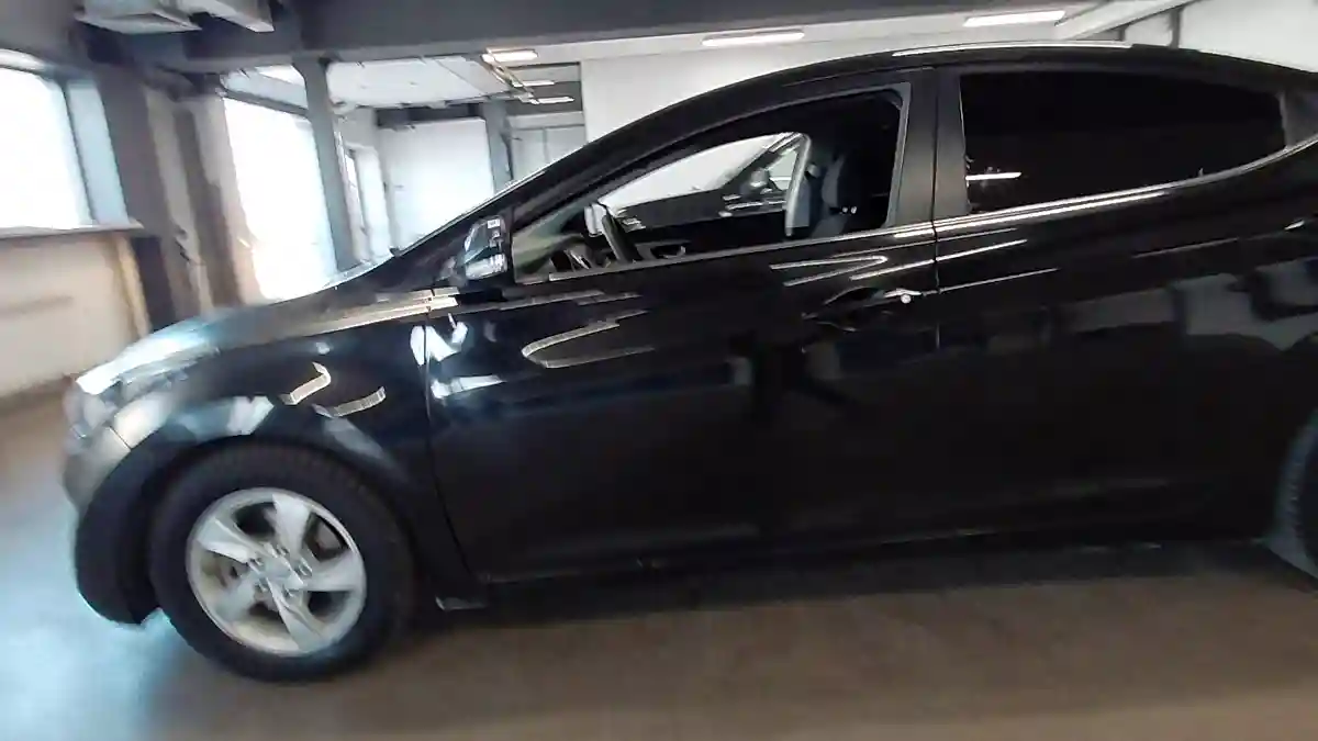 Hyundai Elantra 2014 года за 5 500 000 тг. в Астана