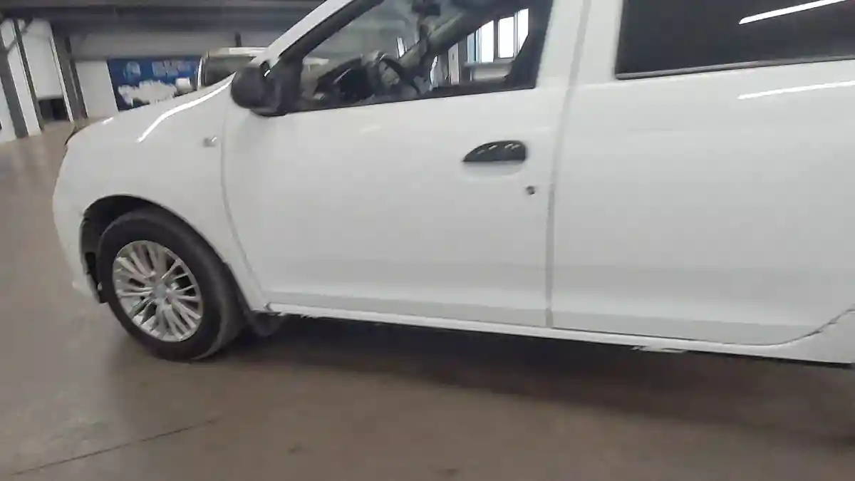 Renault Logan 2015 года за 2 400 000 тг. в Астана