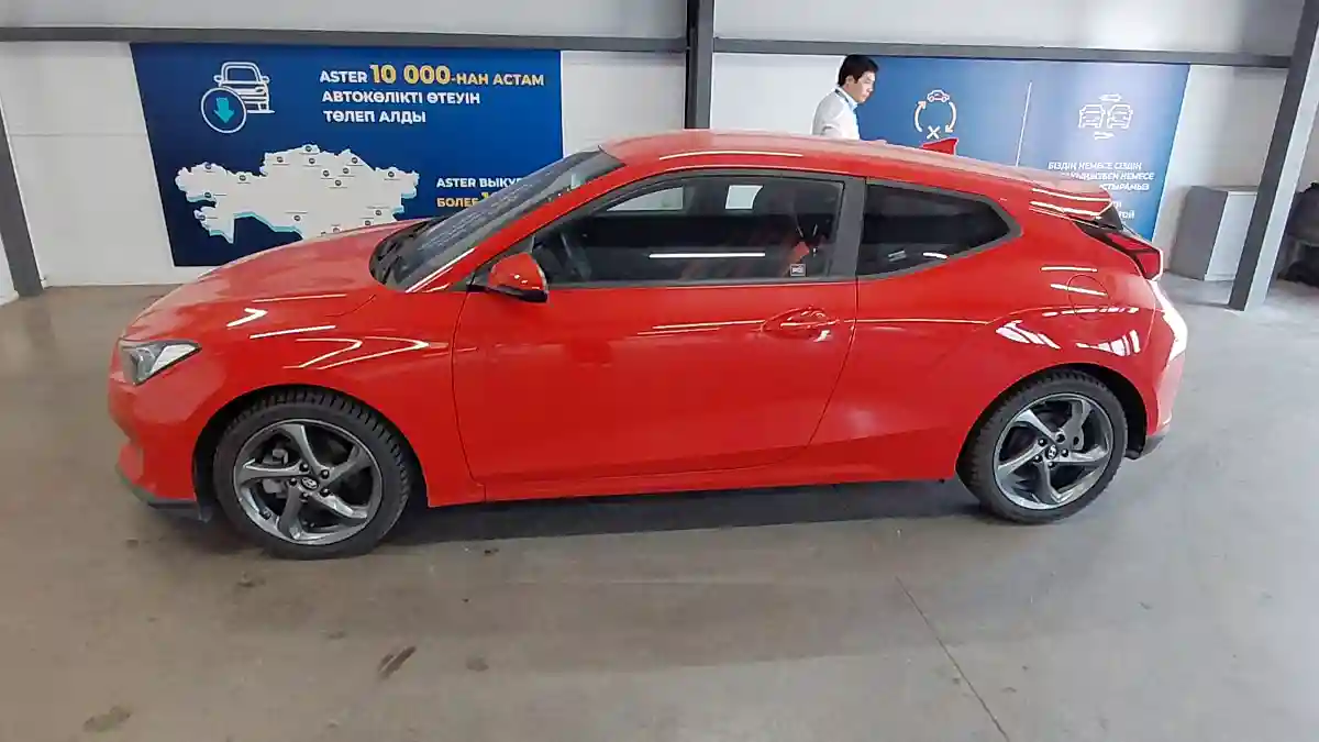 Hyundai Veloster 2018 года за 7 000 000 тг. в Астана