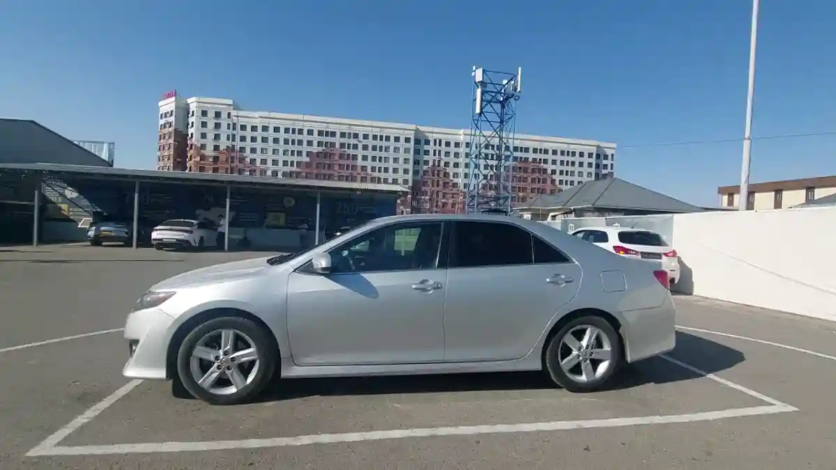 Toyota Camry 2014 года за 7 200 000 тг. в Шымкент