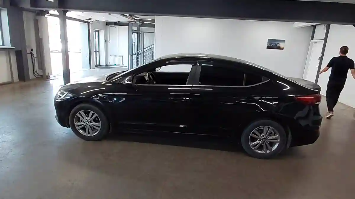 Hyundai Elantra 2018 года за 7 000 000 тг. в Астана