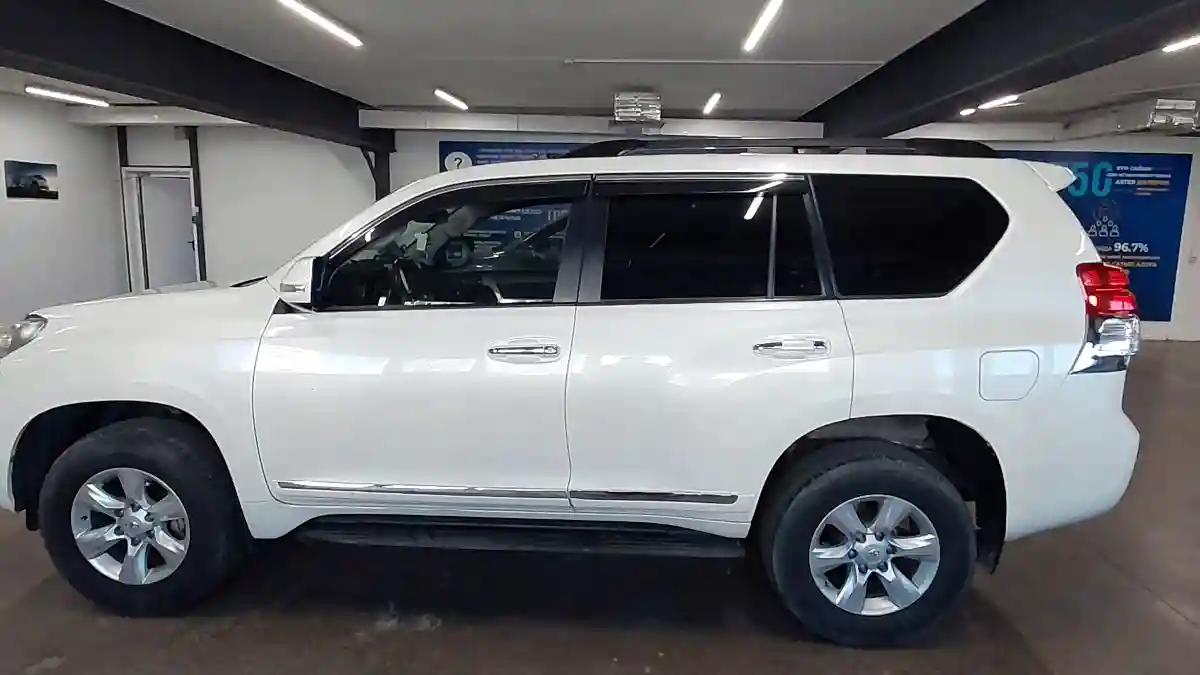 Toyota Land Cruiser Prado 2009 года за 13 000 000 тг. в Астана