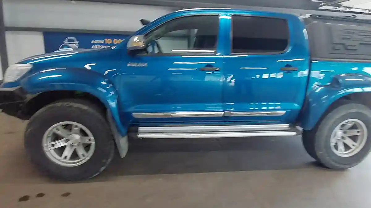 Toyota Hilux 2014 года за 10 000 000 тг. в Астана
