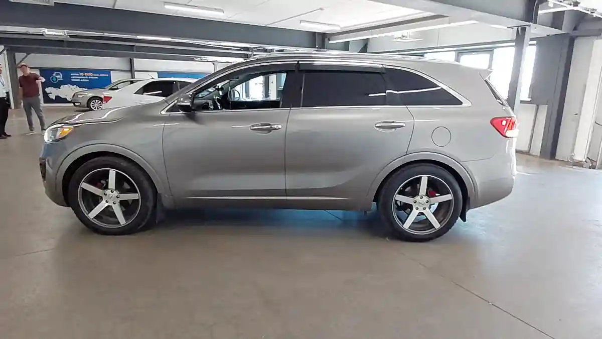 Kia Sorento 2017 года за 11 200 000 тг. в Астана