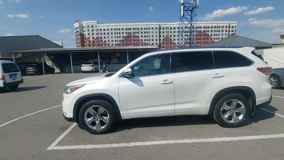 Toyota Highlander 2015 года за 16 500 000 тг. в Шымкент