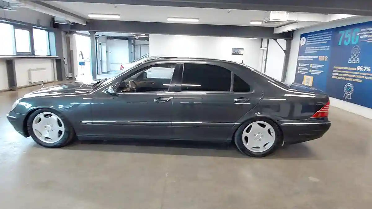 Mercedes-Benz S-Класс 2002 года за 5 000 000 тг. в Астана