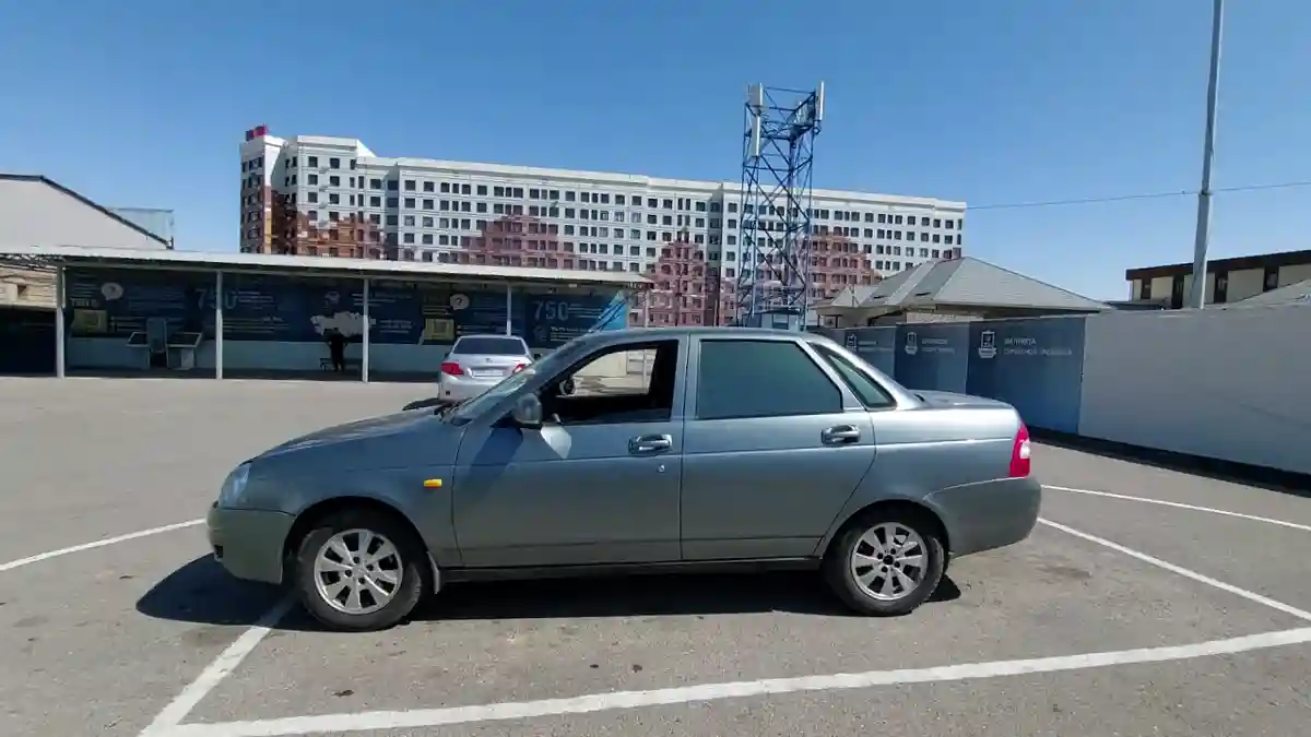 LADA (ВАЗ) Priora 2013 года за 1 750 000 тг. в Шымкент