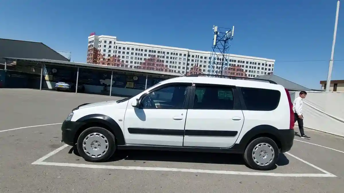 LADA (ВАЗ) Largus Cross 2015 года за 3 800 000 тг. в Шымкент